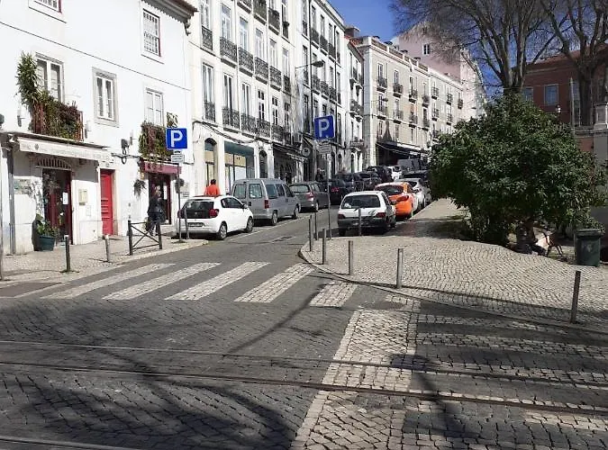 Central Lisbon Studio شقة