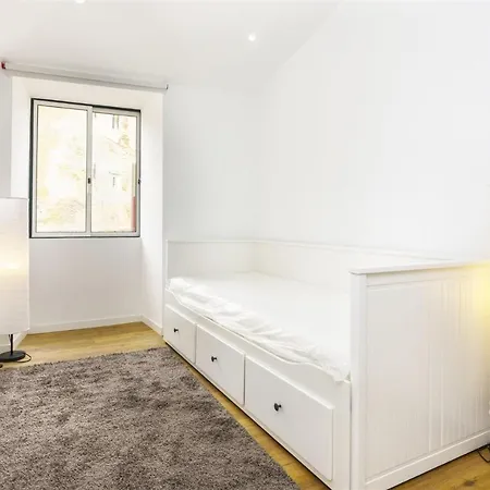 Central Lisbon Studio Apartment